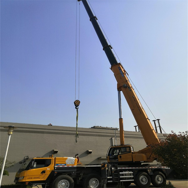 泸县 选择汽车吊租赁的秘诀与联系方式指南